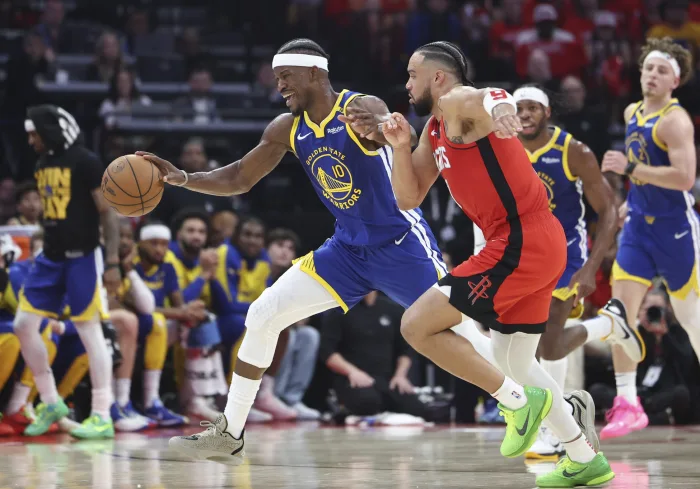 NBA直播火药味十足：勇士火箭第四战上演激烈对抗